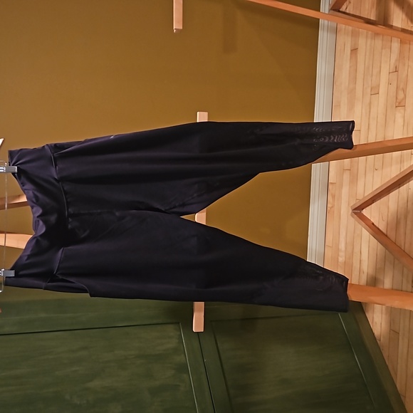 PUMA WOMENS YOGA JOGGERS - US L - Picture 1 of 8